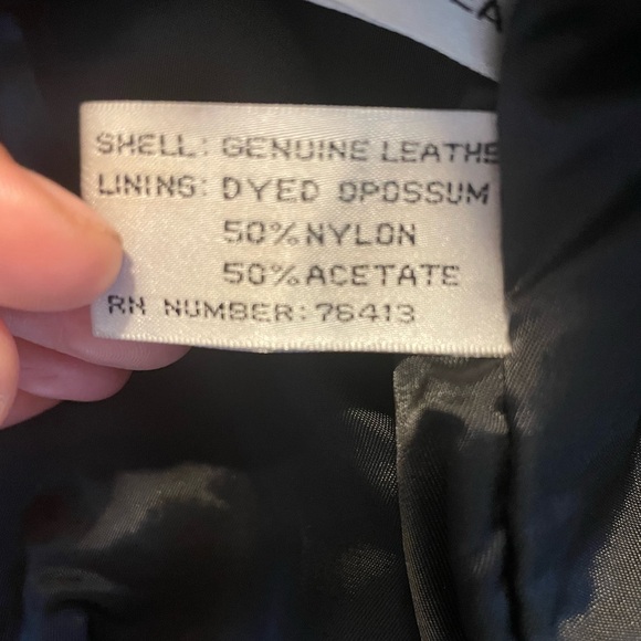 Cropped Black Leather Bomber Jacket w/ FULL Removable Fur Lining – Made in Korea - Picture 3 of 11